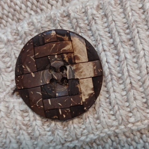 Chico  Vintage Tan Woman's Tan Cartigan‎ sz 1 = M - Picture 7 of 8